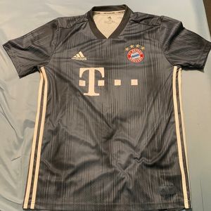 Adidas Bayern Munchen Parely soccer jersey